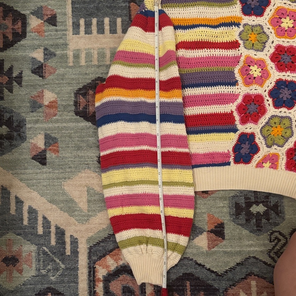 FARM Rio Multicolor Floral Sweater - Picture 10 of 11